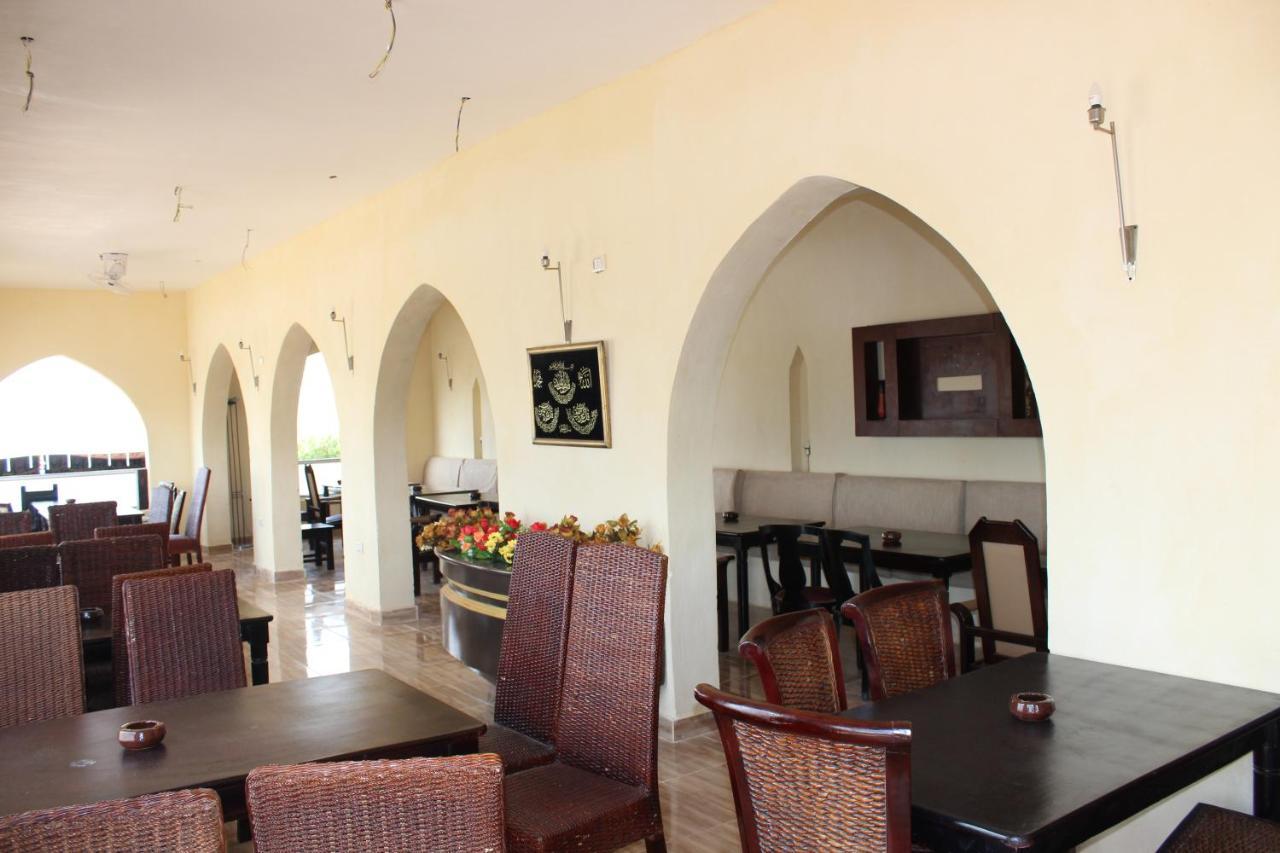 Lake House By Tunisia Green Resort Qaryat at Ta'mir as Siyahiyah Ngoại thất bức ảnh